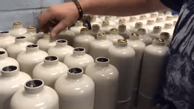 How-Theyre-Made-Sharpsville-Container-M-Series-Cylinders-1-19-screenshot-min